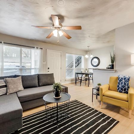 Insta-Worthy Flat And Arboretum Tickets Included Dallas Exterior photo