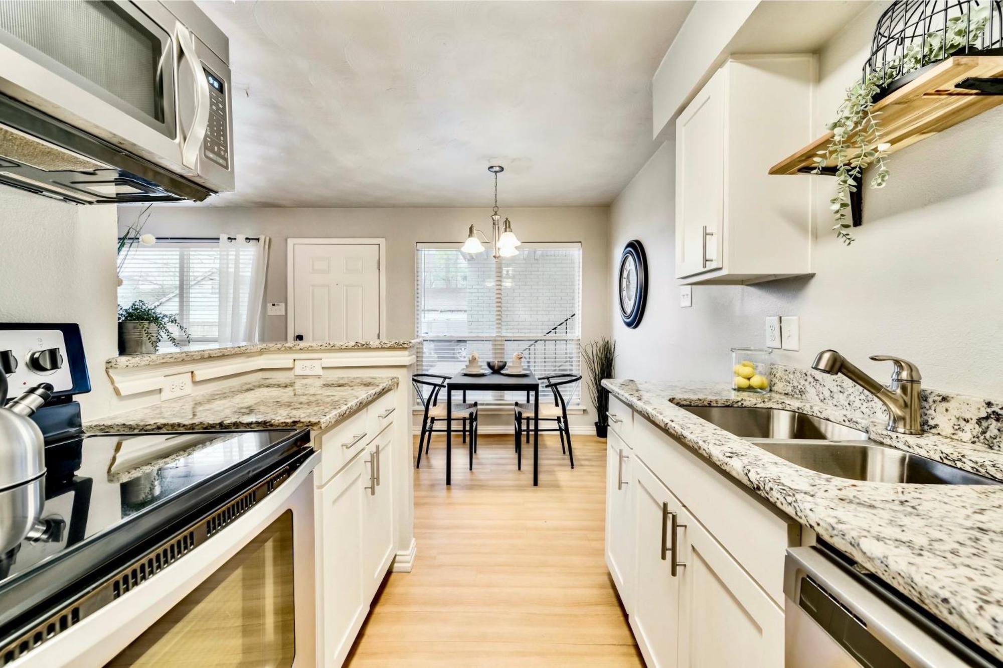 Insta-Worthy Flat And Arboretum Tickets Included Dallas Exterior photo